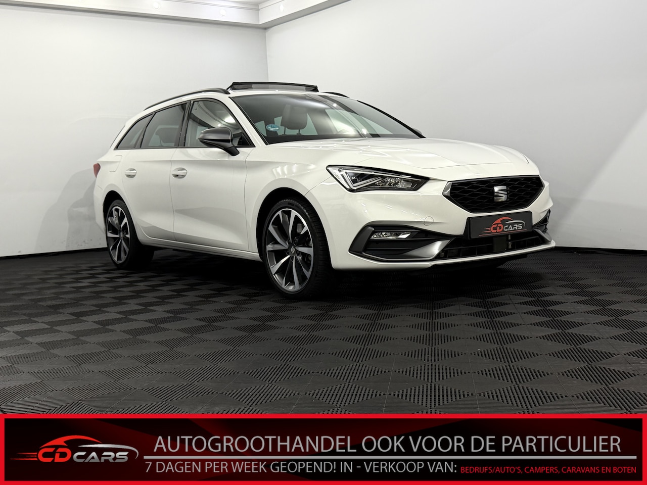 SEAT Leon Sportstourer - 1.4 TSI eHybrid PHEV FR Business Intense Panoramadak, Half leder, Camera, Navi, Virtual de - AutoWereld.nl