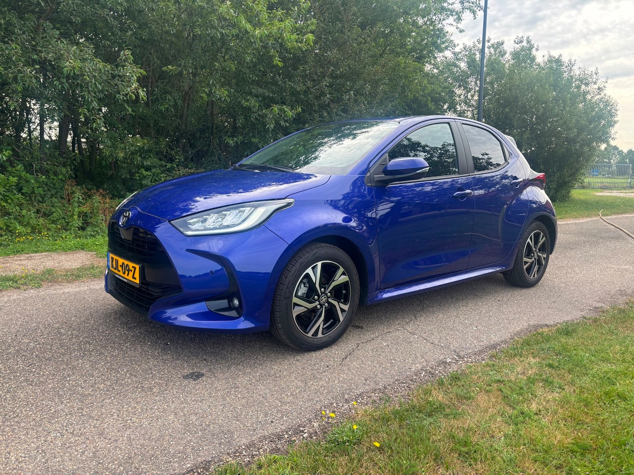 Toyota Yaris - 1.5 Hybrid 115 Business Plus Keyless apple carplay 9000km - AutoWereld.nl