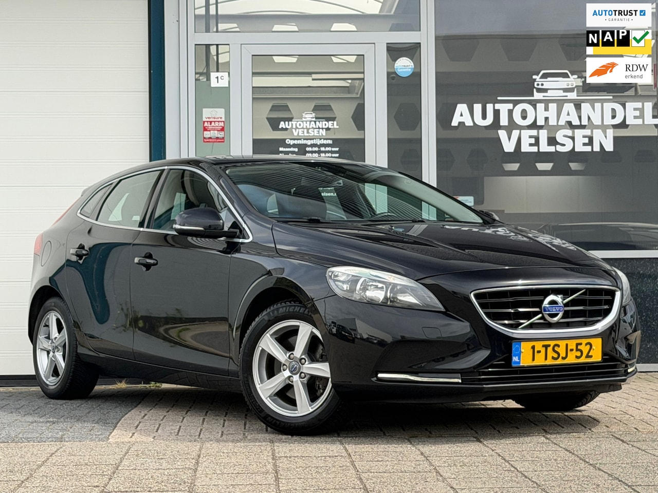 Volvo V40 - 1.6 T3 Momentum Nap Navi Pdc - AutoWereld.nl