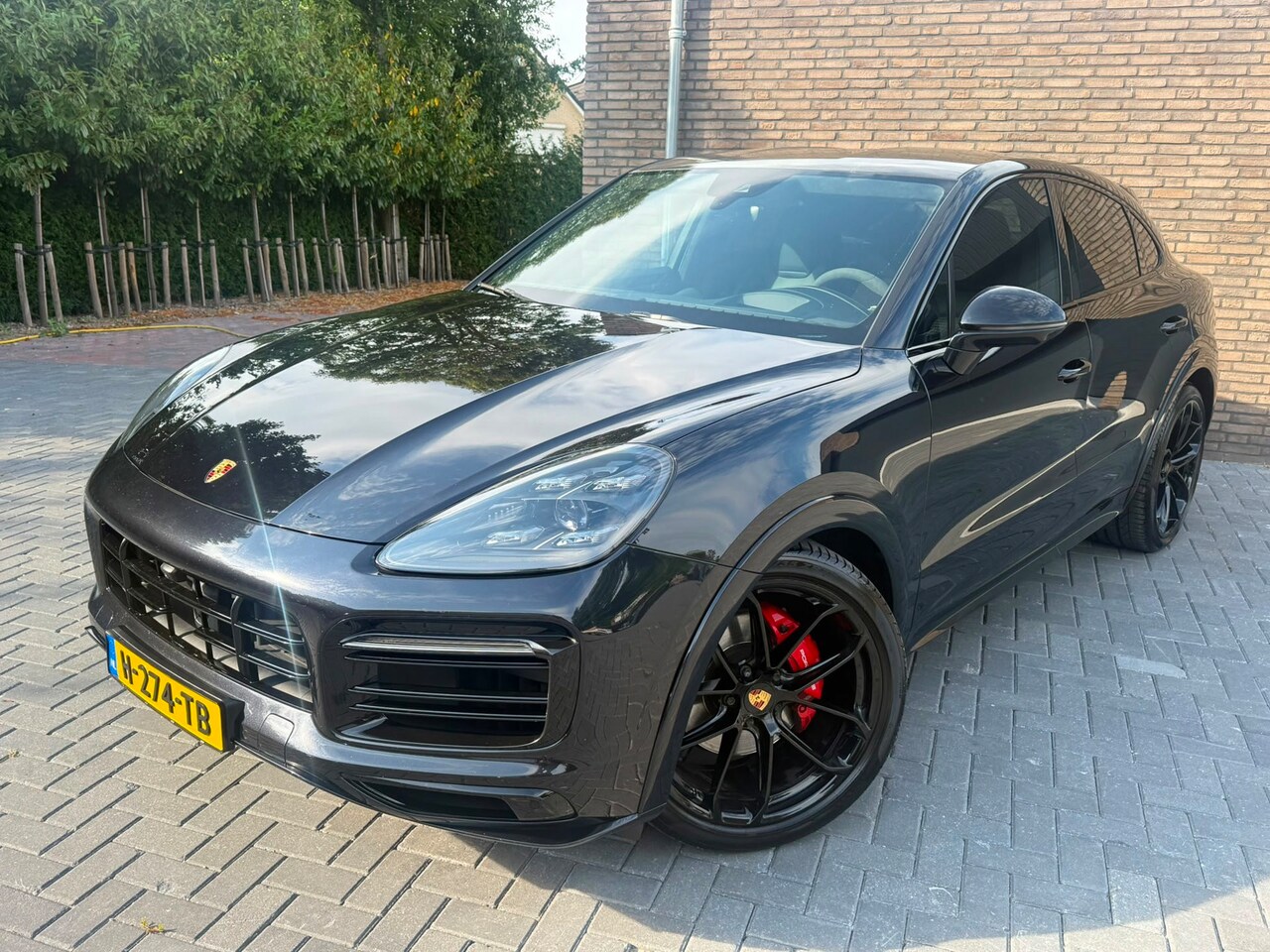 Porsche Cayenne Coupé - 3.0 E-Hybrid 3.0 E-Hybrid, BTW, Carbon Dak, 22'' GT Design, Lichtgewichtpakket, Soft-Close, Dealer onde - AutoWereld.nl