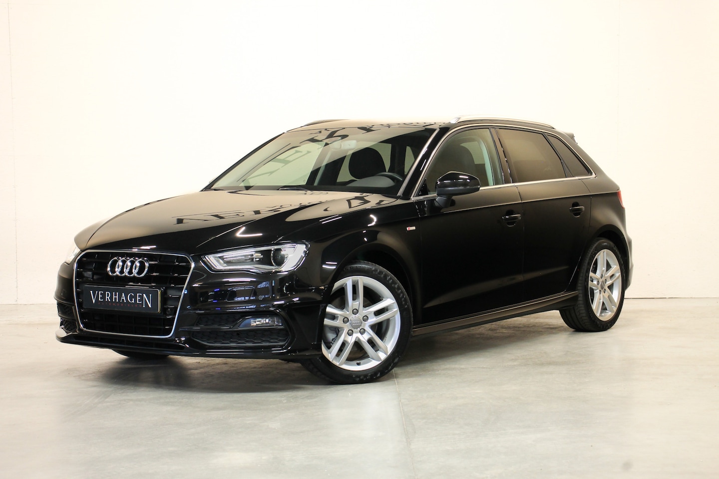 Audi A3 Sportback - 1.2 TFSI Ambiente Pro S-line Xenon - AutoWereld.nl