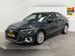 Audi A3 Limousine - 30 TFSI Business edition benzine automaat camera parkeersensoren carplay led