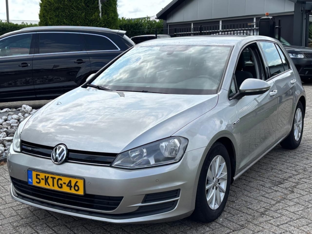 Volkswagen Golf - 1.6 TDI Comfortline 5-Deurs 2013 Trekhaak Airco - AutoWereld.nl