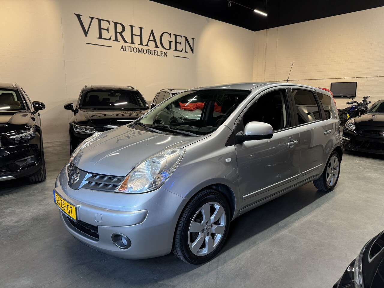 Nissan Note - 1.6 Automaat 1ste Eign Dealer onderhouden Airco NW APK - AutoWereld.nl