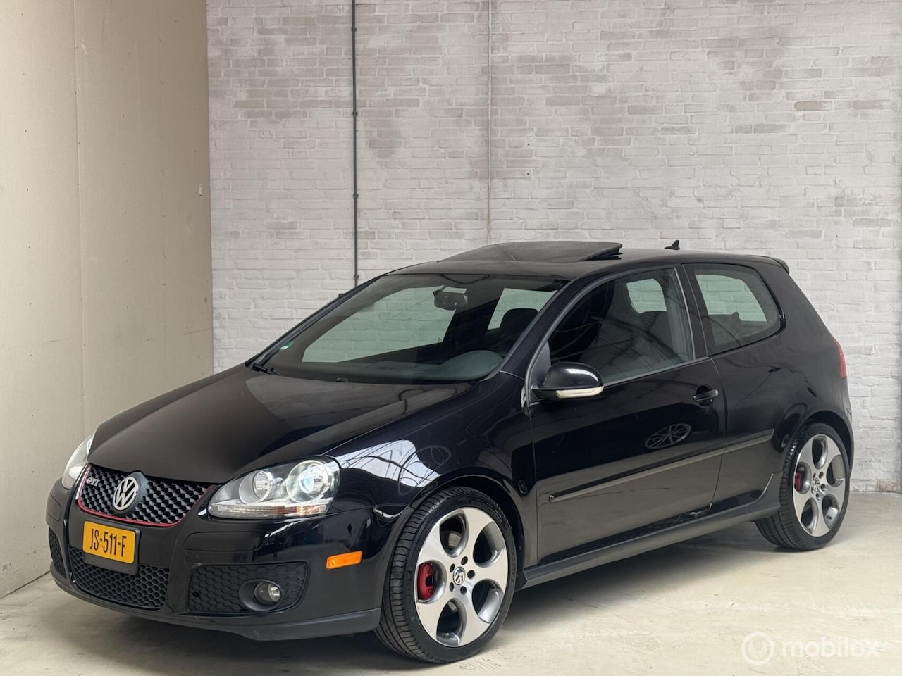Volkswagen Golf - 5 2.0TFSI GTI DSG F1| Schuifdak | Xenon | LM - AutoWereld.nl