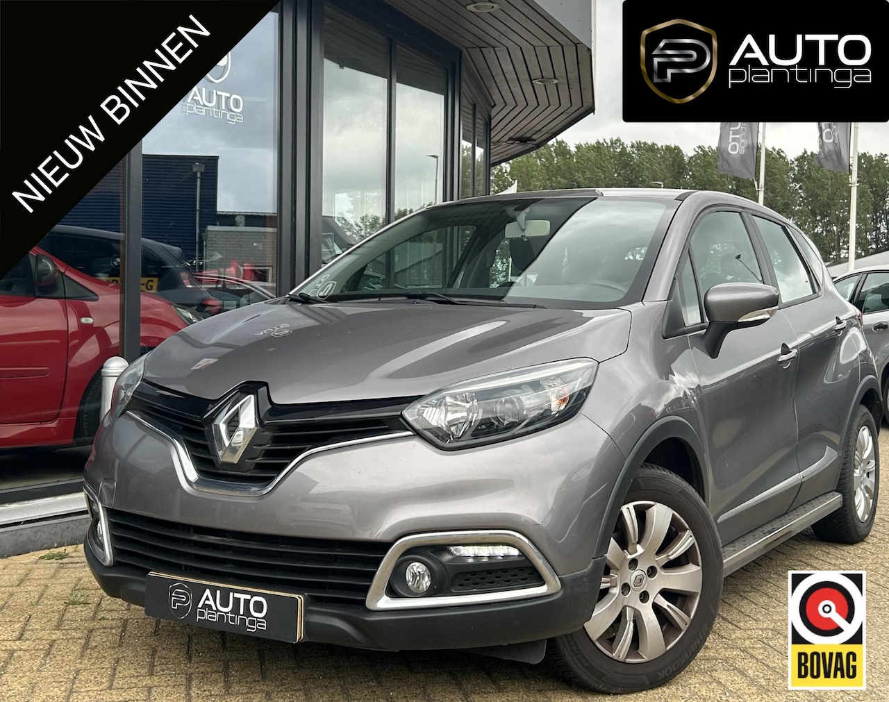 Renault Captur - 0.9 TCe Expression 90PK | NL AUTO | Trekhaak | Airco | Cruise Control | Lichtmetalen Velge - AutoWereld.nl