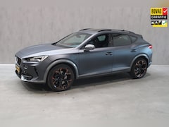 CUPRA Formentor - 1.4 e-Hybrid VZ Copper Edition Pano/Leer/Kuipstoelen Memory/Trekhaak Full Option NL Auto