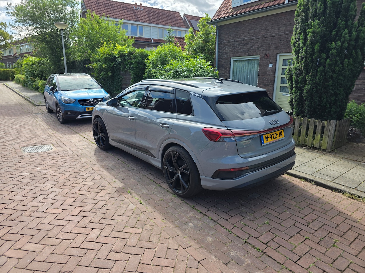 Audi Q4 e-tron - s line - AutoWereld.nl
