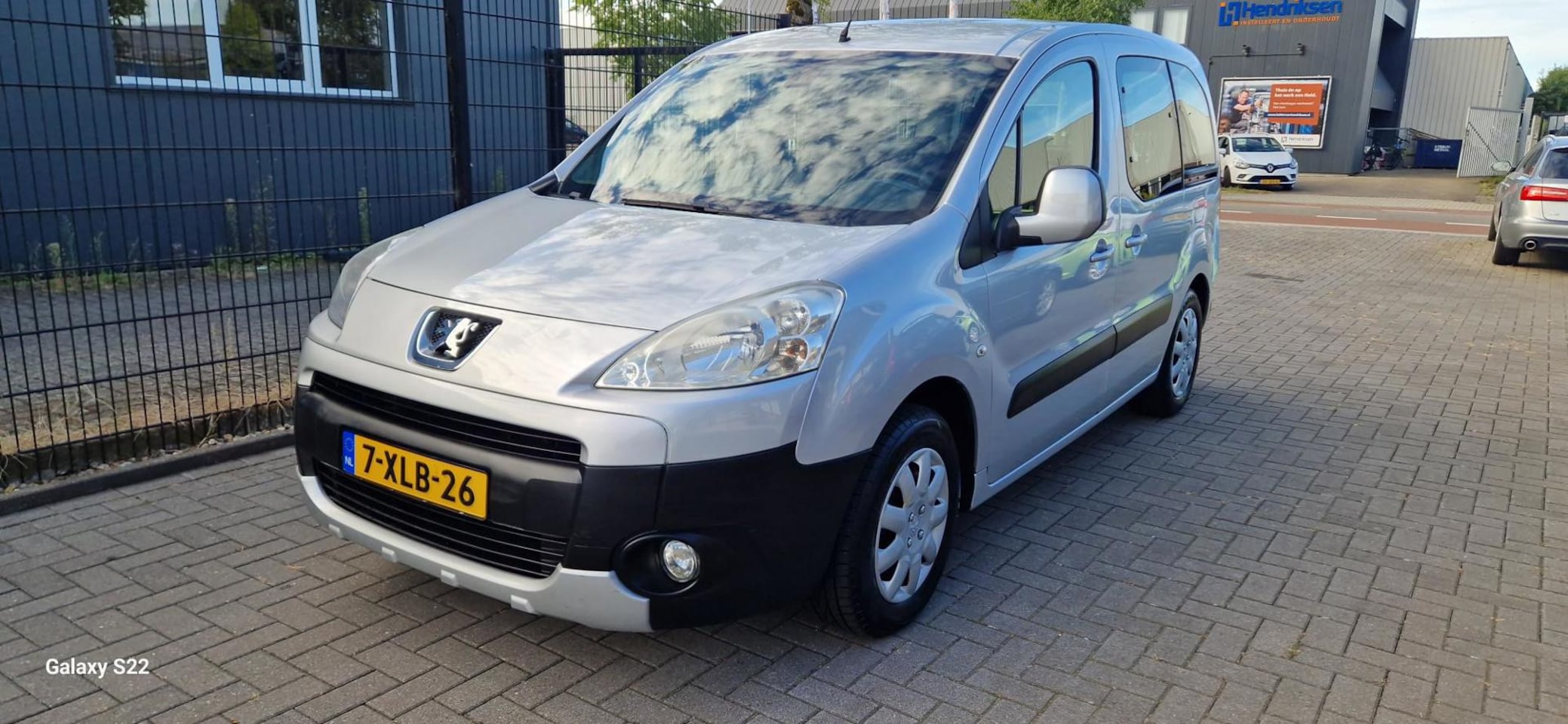 Peugeot Partner Tepee - 1.6 HDiF XT Rolstoel vervoer / Scootmobiel , AIRCO - AutoWereld.nl