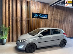 Hyundai i20 - 1.2i i-Drive Airco, Led, Nieuwe APK