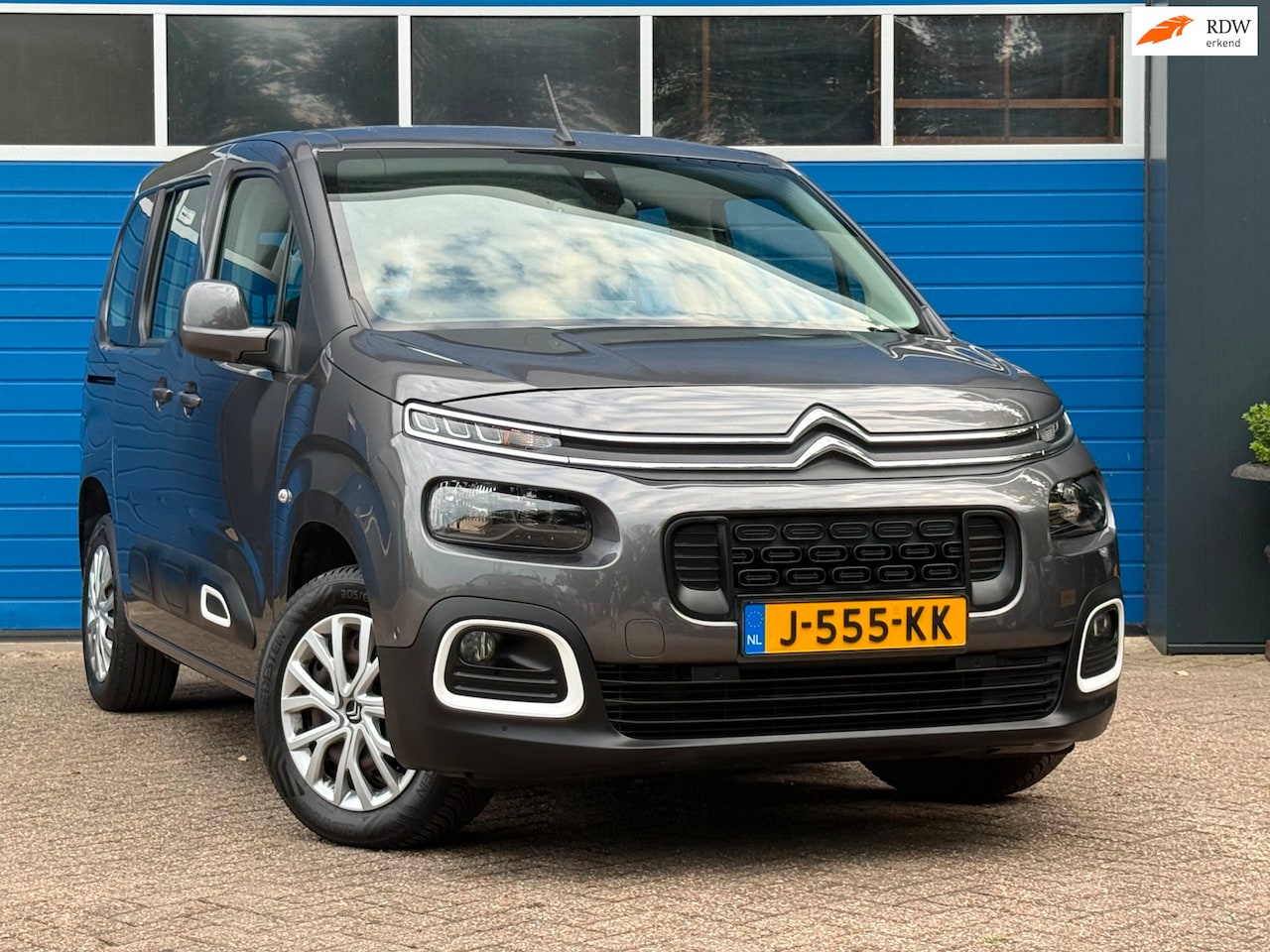 Citroën Berlingo - 1.2 PureTech Shine Automaat|Navi|Climate - AutoWereld.nl