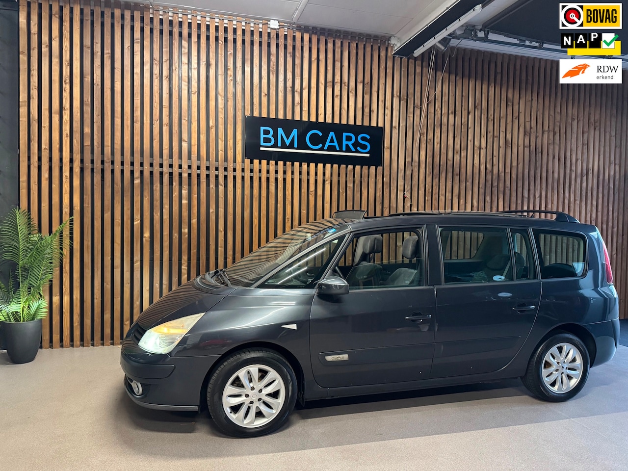 Renault Grand Espace - 2.0T Privilège AUTOMAAT, 6 PERS, PANO - AutoWereld.nl