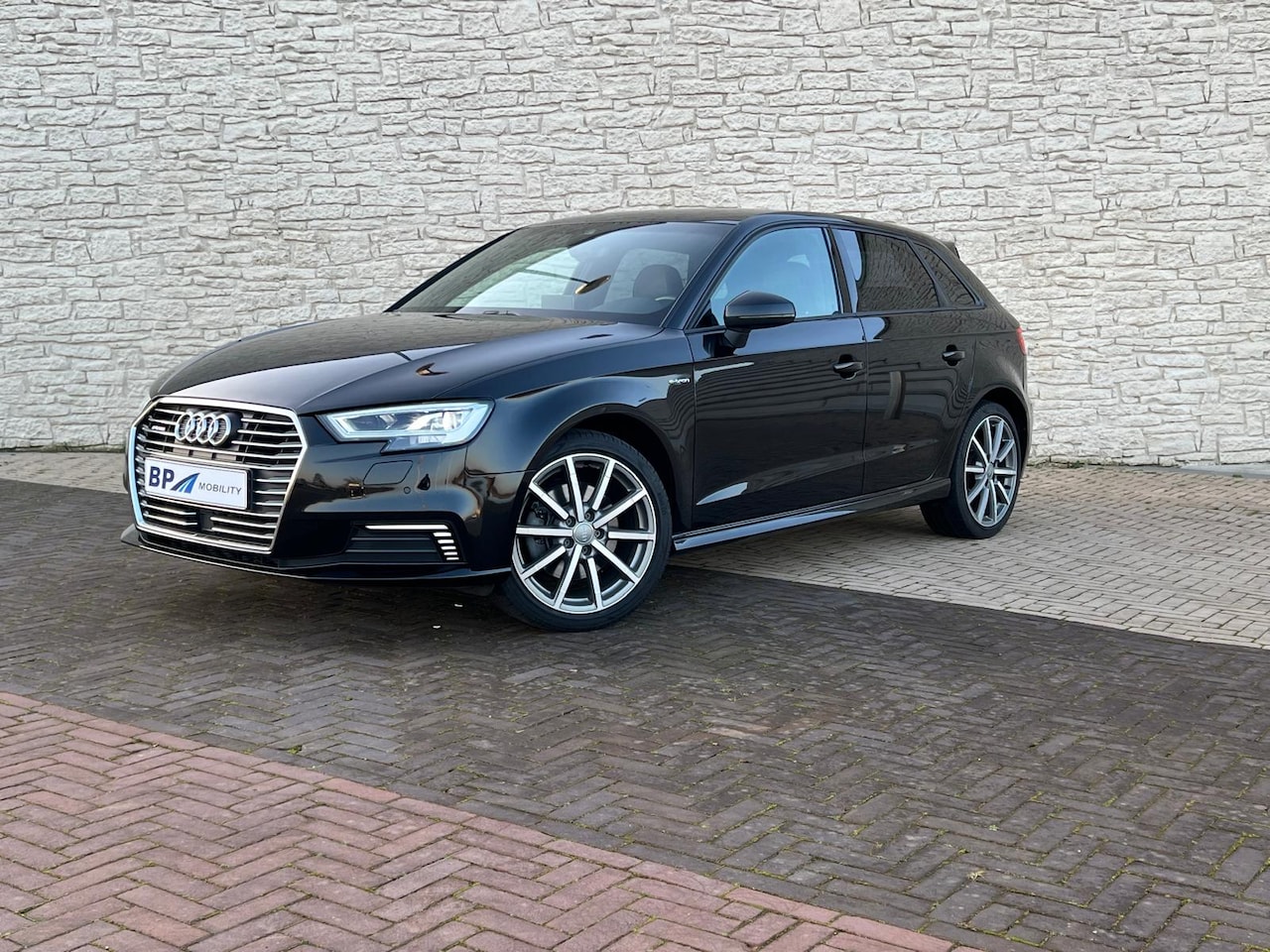 Audi A3 Sportback - 1.4 e-tron Sport Pro Line plus | S-line | Adaptive cruise | B&O | Afn. Trekhaak - AutoWereld.nl