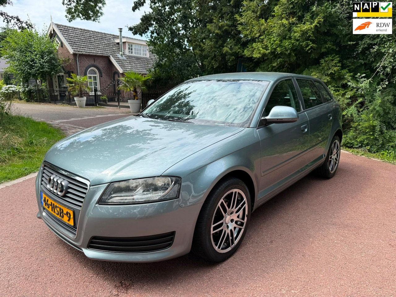 Audi A3 Sportback - 1.6 Attraction Business Edition / Airco / Aux / Apk/ Nap - AutoWereld.nl