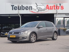 Volkswagen Golf - 1.6 TDI Highline BlueMotion | Parkeerhulp | Airco | Navigatie |