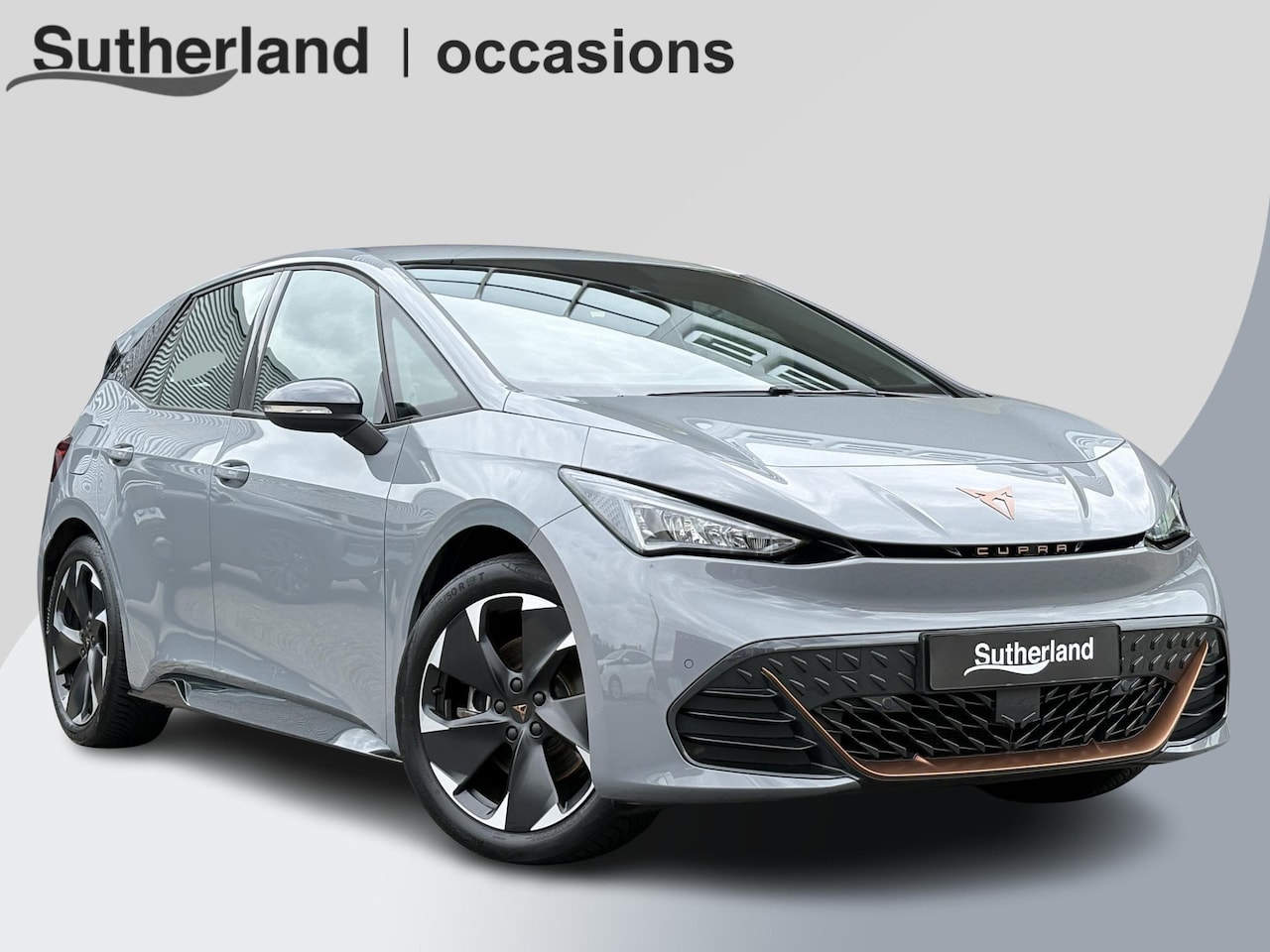 CUPRA Born - Essential 62 kWh | 19 Inch | PDC V+A | Carplay | Stuurverwarming | - AutoWereld.nl