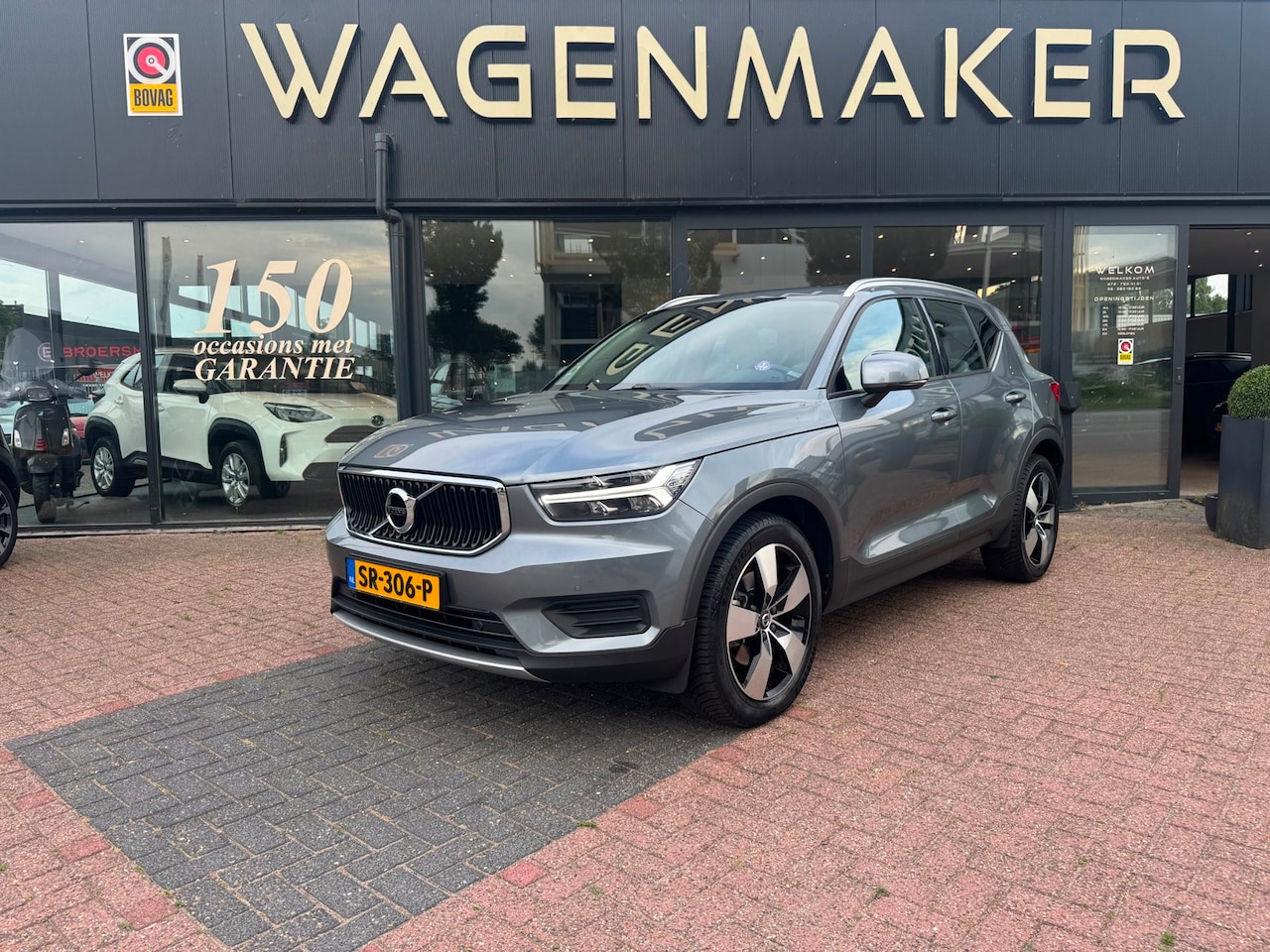 Volvo XC40 - 2.0 T4 Momentum AUT|NAV|Cam|PANORAMA|ACC|DealeroH - AutoWereld.nl