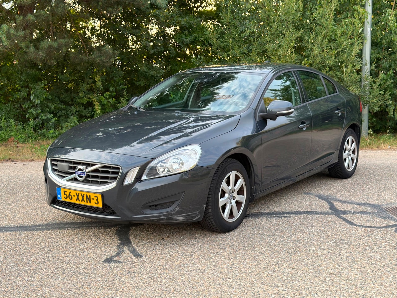 Volvo S60 - 1.6 T3 Kinetic Airco Dodehoek Detectie Navi NAP - AutoWereld.nl