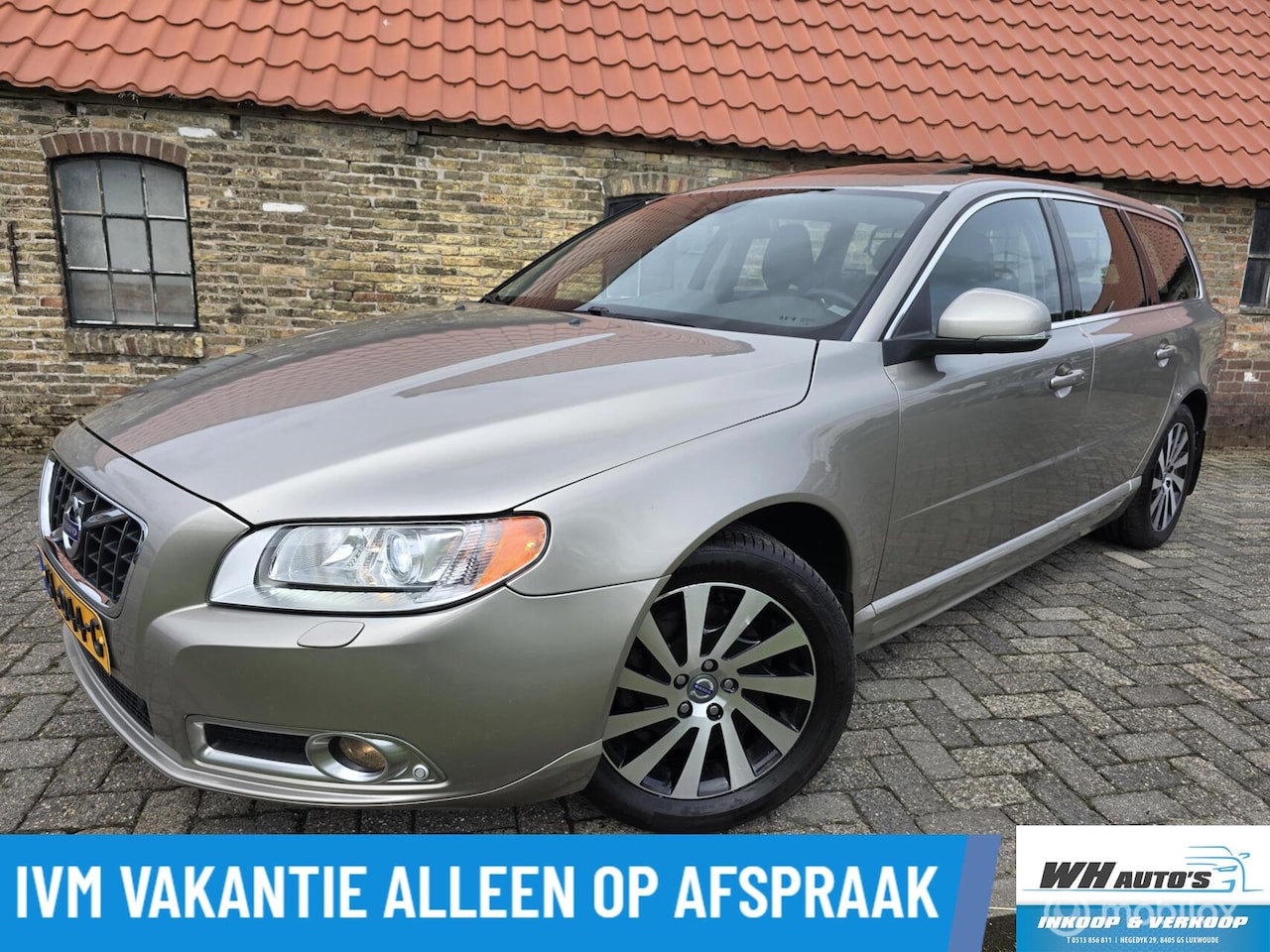 Volvo V70 - 3.0 T6 AWD Summum luxe uitvoering! - AutoWereld.nl