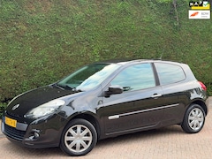 Renault Clio - 1.2 Authentique RIJDGOED/AIRCO/NAVIGATIE/APK