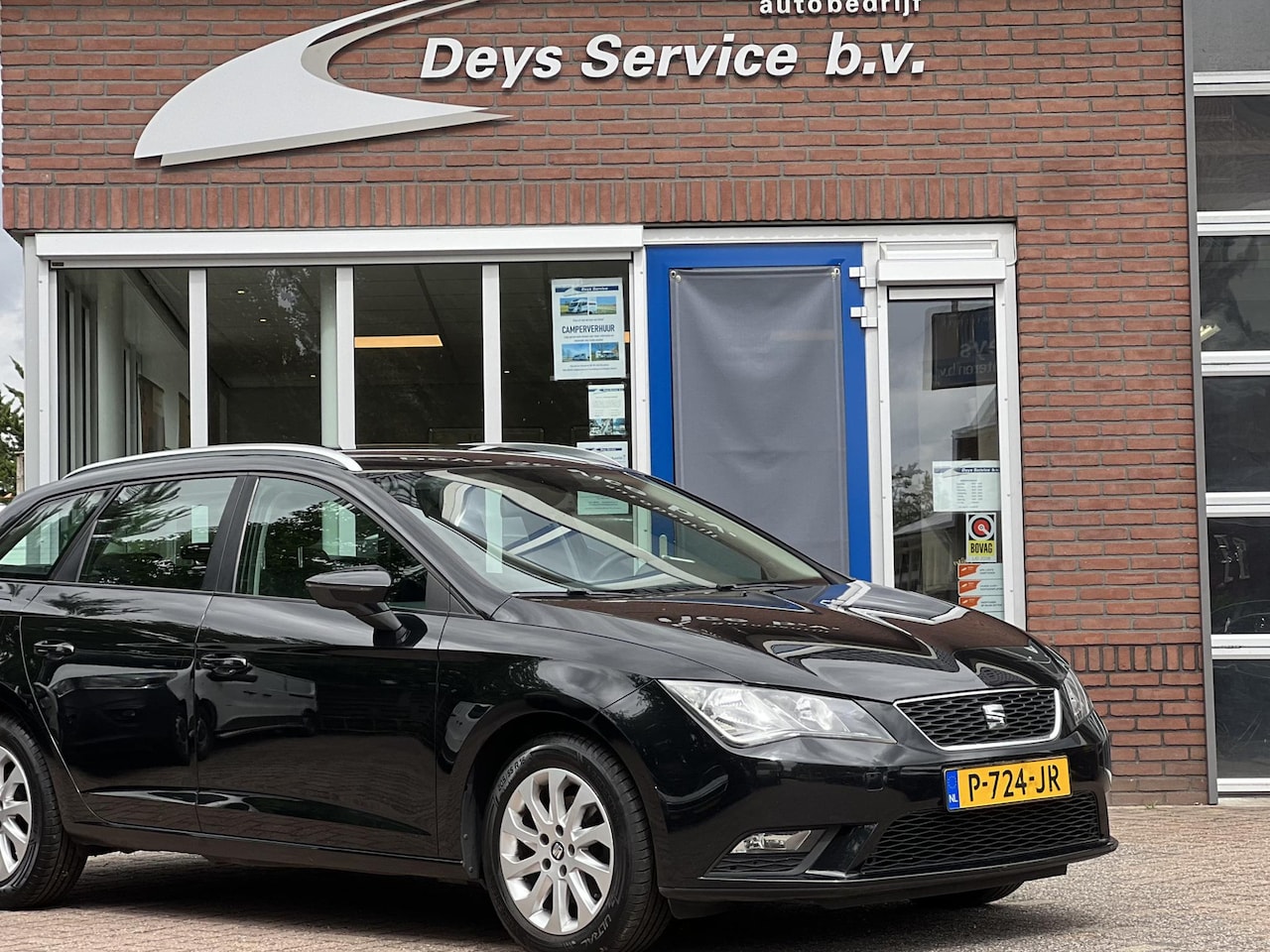 SEAT Leon ST - 1.2 TSI Style | Cruise control | Climate control | Navigatie | Bluetooth | Etc. - AutoWereld.nl