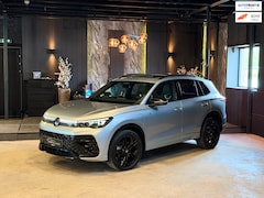 Volkswagen Tiguan - 1.5 eHybrid 3X R-LINE|Pano|Full options