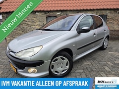 Peugeot 206 - 1.6-16V Gentry nette auto