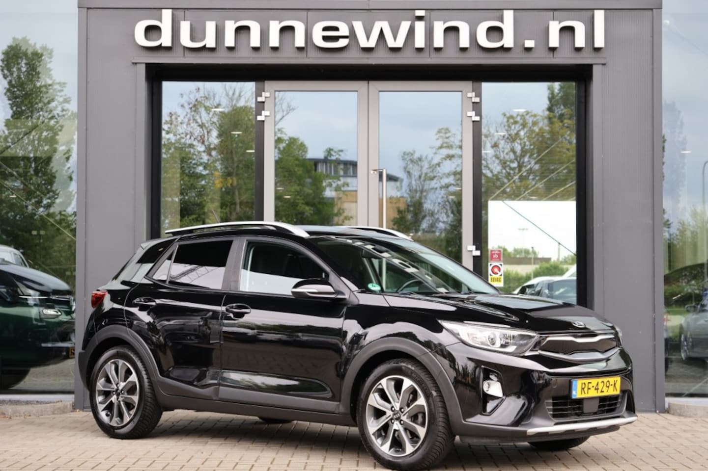 Kia Stonic - 1.0 T-GDI DYN.LINE  LED*TREKHAAK*CAMERA*KEYLESS*CRUISE*CLIMA - AutoWereld.nl