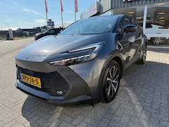 Toyota C-HR - 1.8 Hybrid 140 Dynamic Bi-tone Rijklaar met Garantie