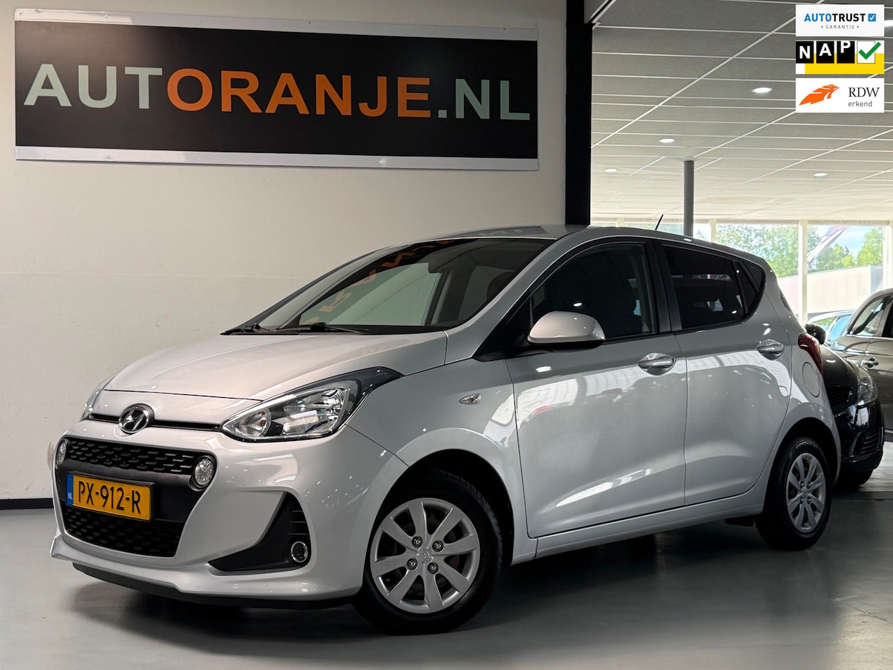 Hyundai i10 - 1.0i Comfort-Airco-Cruise-Navi-APK-NAP!! - AutoWereld.nl