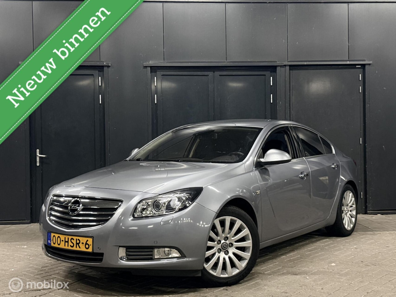 Opel Insignia - 1.8 Cosmo/zeer netjes/trekhaak/parkeersensoren - AutoWereld.nl