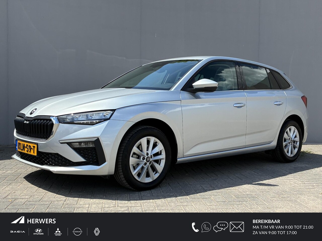 Skoda Scala - 1.0 TSI DSG7 Selection / Fabrieksgarantie t/m 3-2027 / Achteruitrijcamera / Apple Carplay - AutoWereld.nl