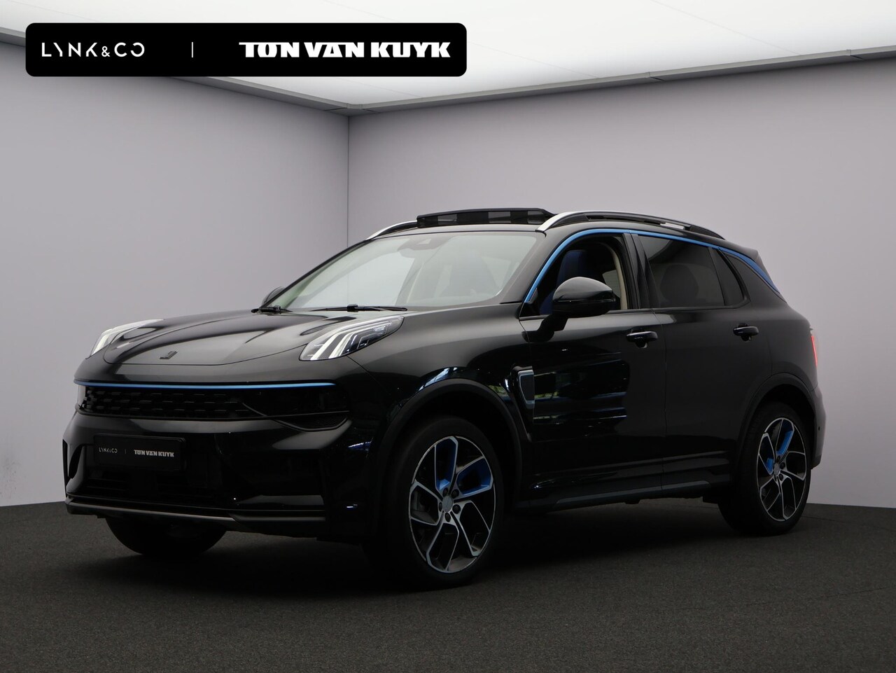Lynk & Co 01 - 1.5 Camera | Pano | 20'' | Stoelverwarming - AutoWereld.nl