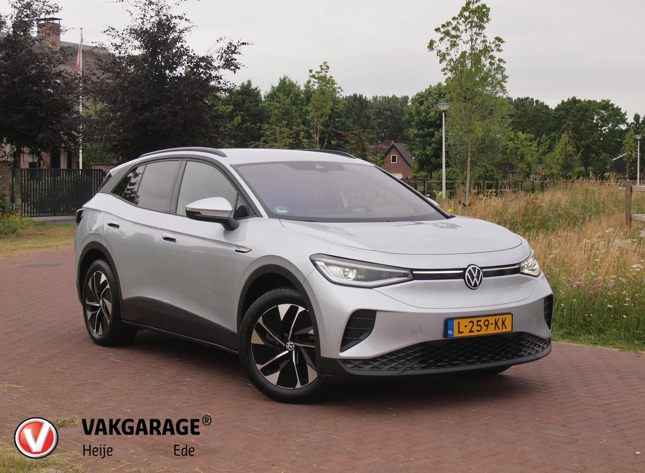 Volkswagen ID.4 - Business 77 kWh | Camera | Trekhaak | IQ. LIGHT | Sfeerverlichting | Apple Carplay | NL-Au - AutoWereld.nl