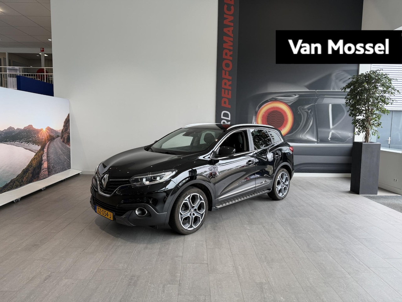 Renault Kadjar - 1.2 TCe Bose | PANORAMADAK | AIRCO | CRUISE CONTROL | ACHTERUITRIJCAMERA | - AutoWereld.nl