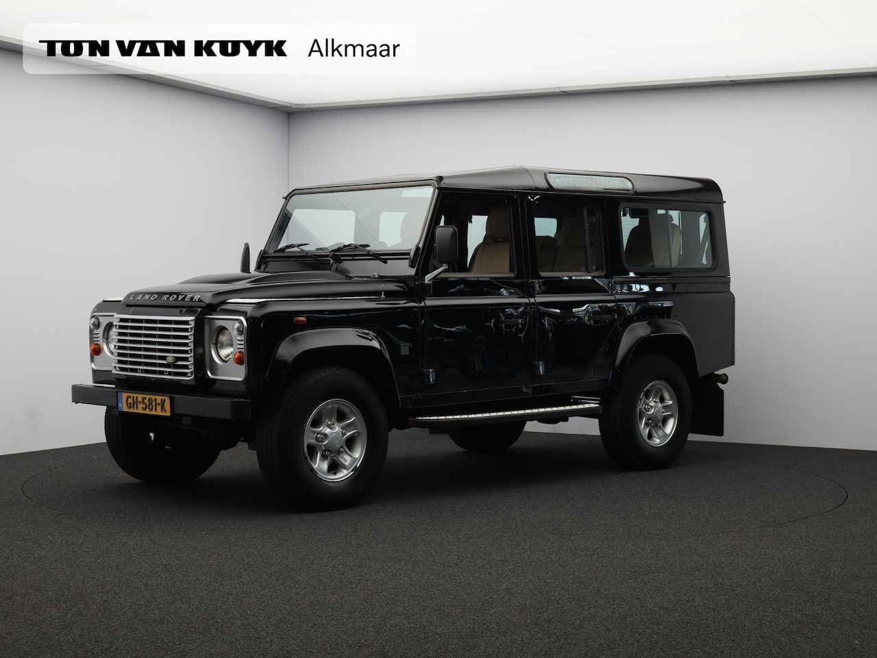 Land Rover Defender 110 - 2.4 TD SW E Leder interieur / stoelverwarming / 7 zitter - AutoWereld.nl