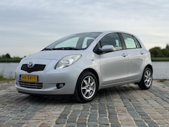 Toyota Yaris - 1.3 VVTi Sol MMT|Automaat|Airco|LM velgen 15"