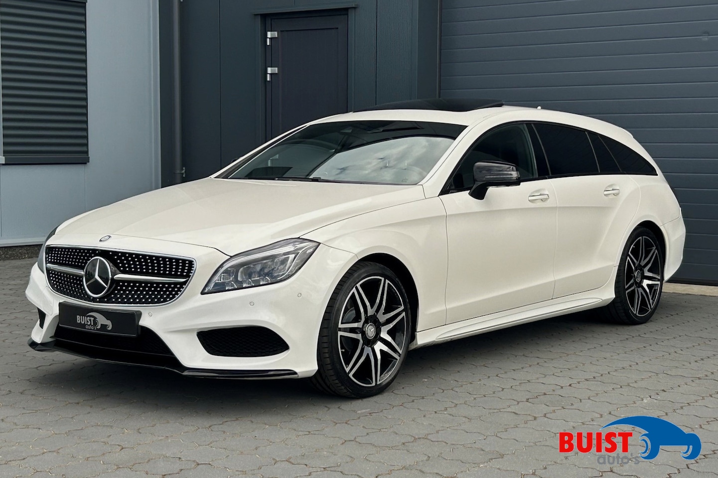Mercedes-Benz CLS-klasse Shooting Brake - 350 d AMG-Line SCHUIFDAK LED TREKHAAK LUCHTVERING VOL! - AutoWereld.nl
