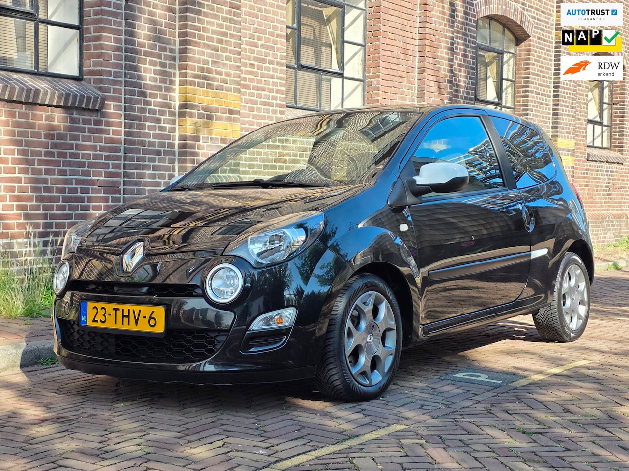 Renault Twingo - 1.2 16V Dynamique Airco / NAP / APK - AutoWereld.nl