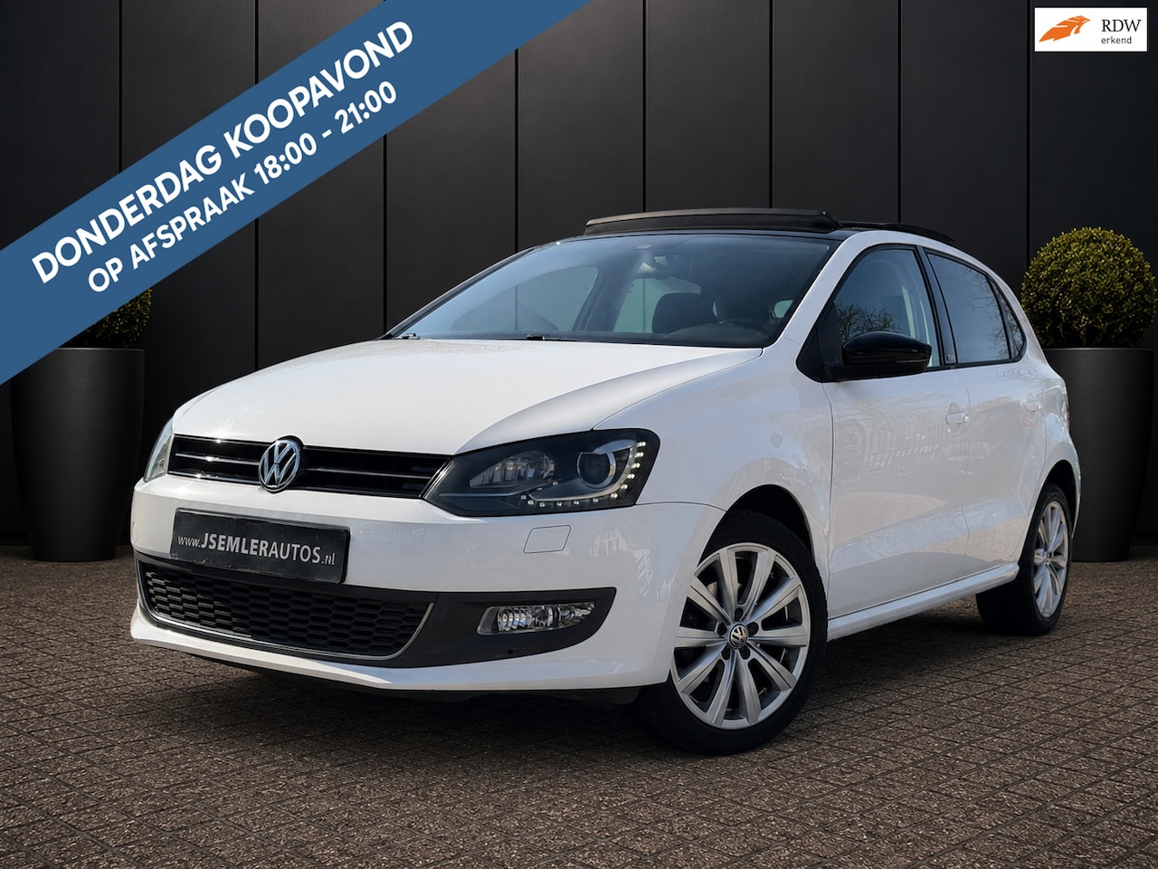 Volkswagen Polo - 1.2 TSI Highline PANORAMA DAK LED CRUISE MF STUUR 105PK - AutoWereld.nl