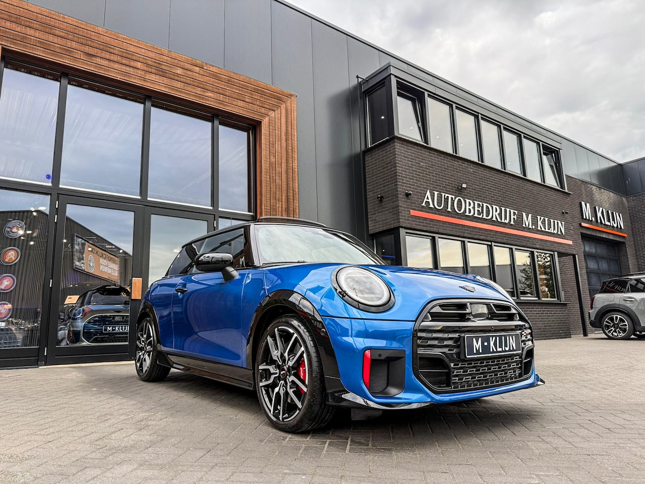 MINI 3-Deurs - 2.0 JCW John Cooper Works XL F1 aut 231pk/Memory/Pano/Masssage/Hk/Btw - AutoWereld.nl