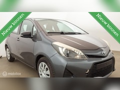 Toyota Yaris - 1.5 Hybrid AUTOMAAT, NAVIGATIE, CAMERA