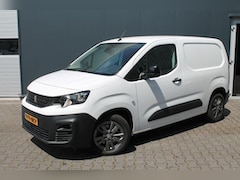 Peugeot Partner - 1.5 BlueHDI Asphalt Automaat | Trekhaak | 3 zits | Airco