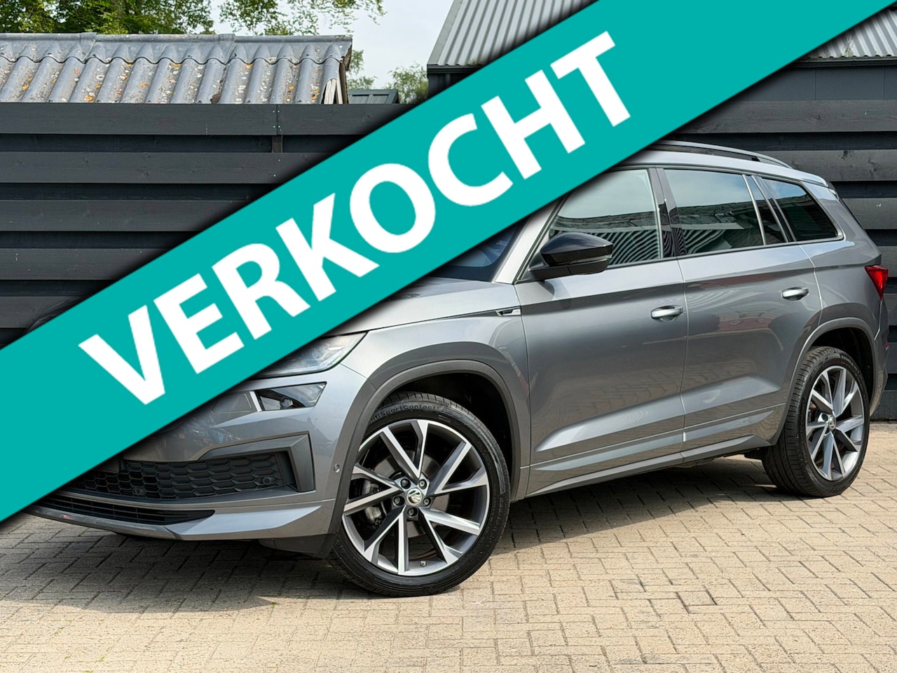 Skoda Kodiaq - 1.5 TSI Sportline PANO I Leder I Camera I Trekhaak - AutoWereld.nl