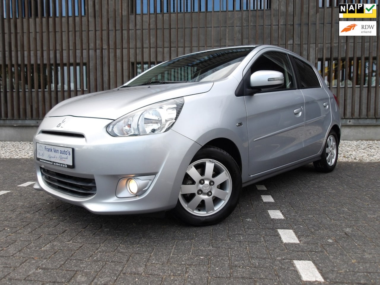 Mitsubishi Space Star - 1.0 Intense/24.893km NAP/AIRCO/keyless entry/licht en regensensor/5dr/startknop/oh beurt/N - AutoWereld.nl