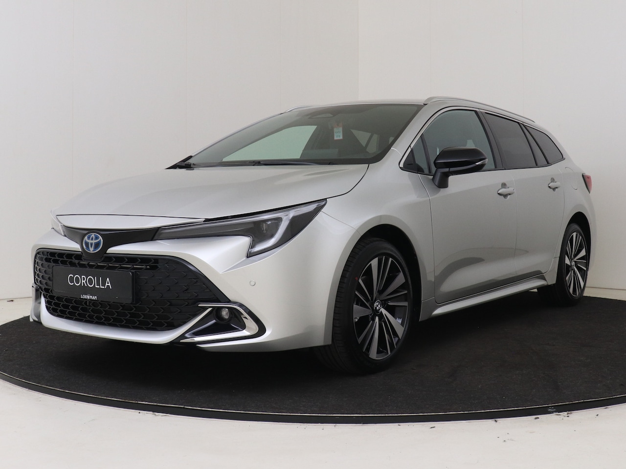 Toyota Corolla Touring Sports - Hybrid 140 Dynamic | Navigatie | PDC | - AutoWereld.nl
