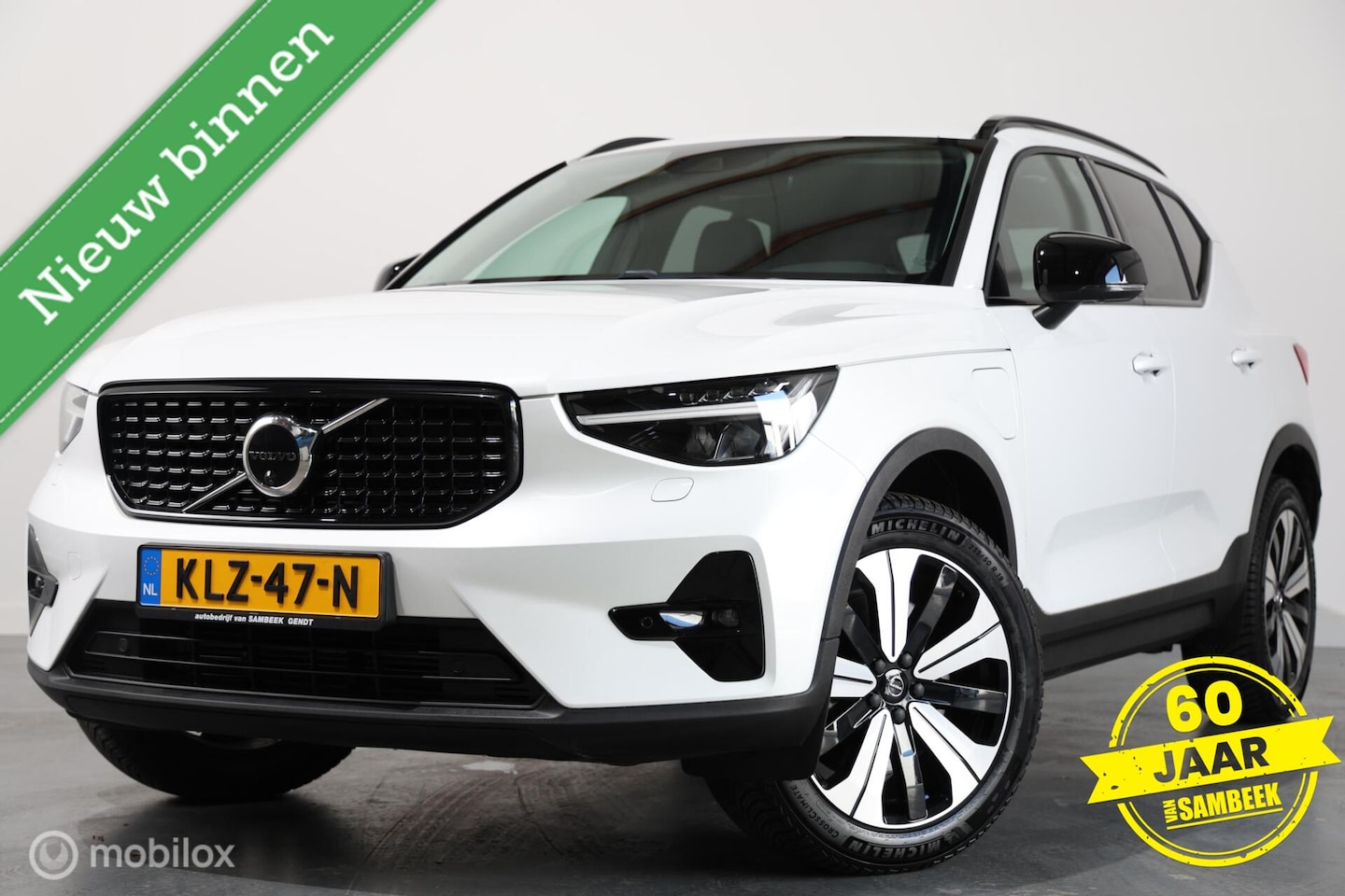 Volvo XC40 - 1.5 T4 Plug-in hybrid Plus Dark - Stoel/Stuurverwarming - 360 Camera - Carplay - AutoWereld.nl