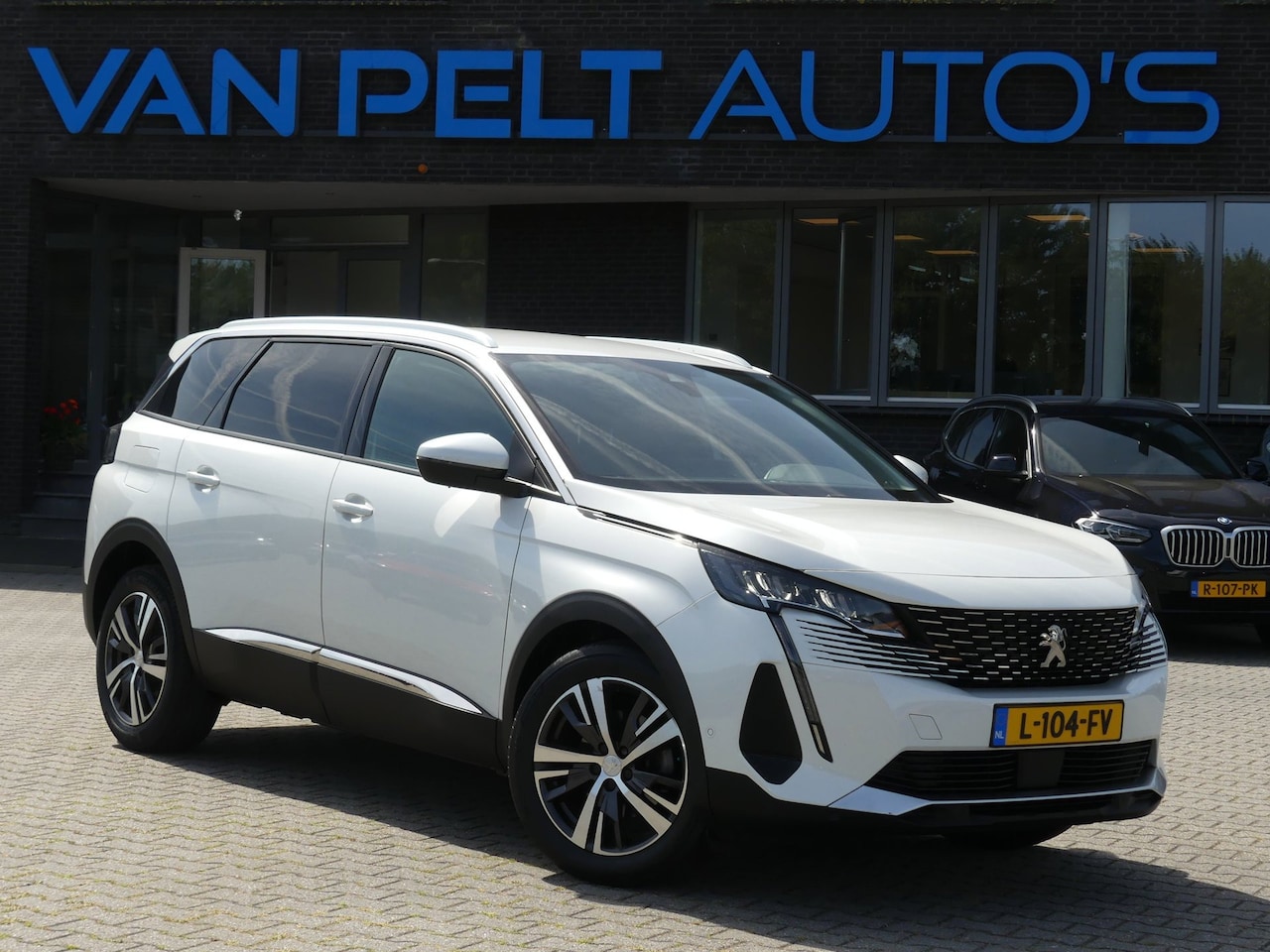 Peugeot 5008 - 1.2 PureTech EAT-8 Blue Lease Allure / 7P / WINTER - AutoWereld.nl