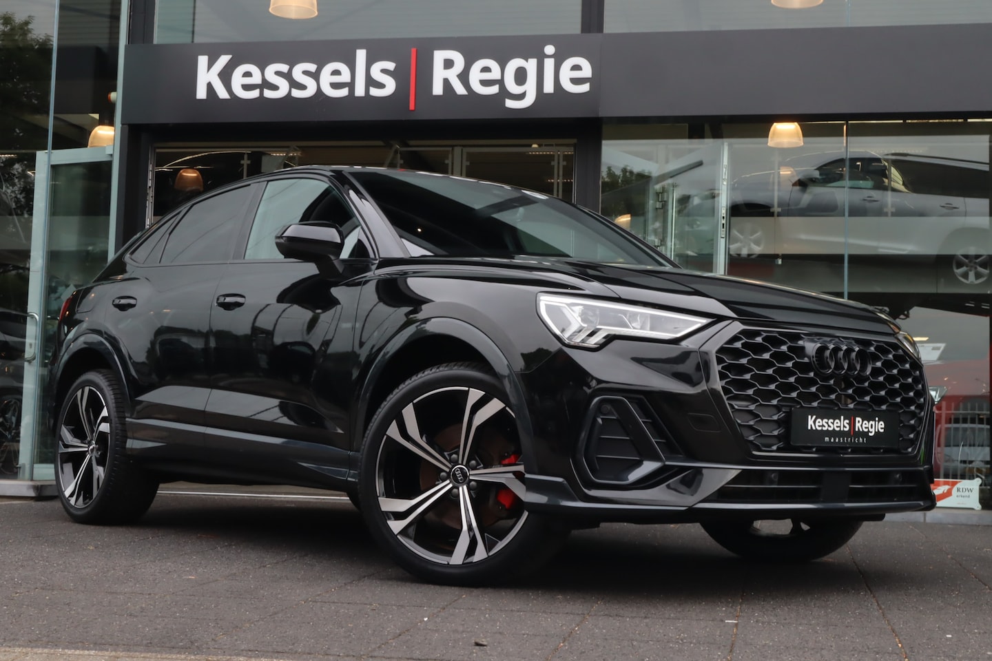 Audi Q3 Sportback - 45 TFSI e S-line | ACC | Keyless | 20” | CarPlay | Blis | Stoelverwarming | Sensoren | El. - AutoWereld.nl