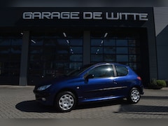 Peugeot 206 - 1.4-16V Gentry